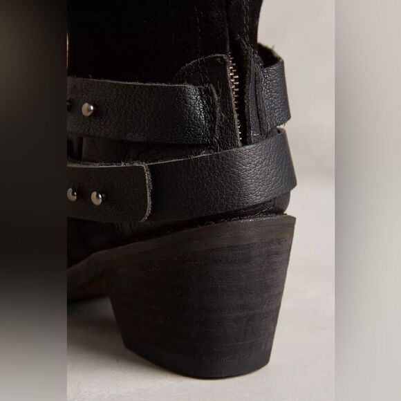 Anthropologie Gee Wawa Nancy suede Moto boots 8 - Picture 5 of 6